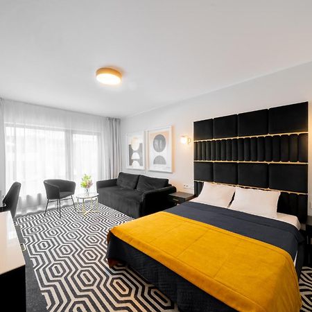 Lulu Apartments - Rosa - Studio Hotelowe Z Klimatyzacja I Konsola Ps4 - Solny Resort Kołobrzeg Exterior foto